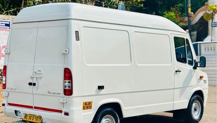 2013 TRAVELER GOODS 3050 SINGLE OWNER
